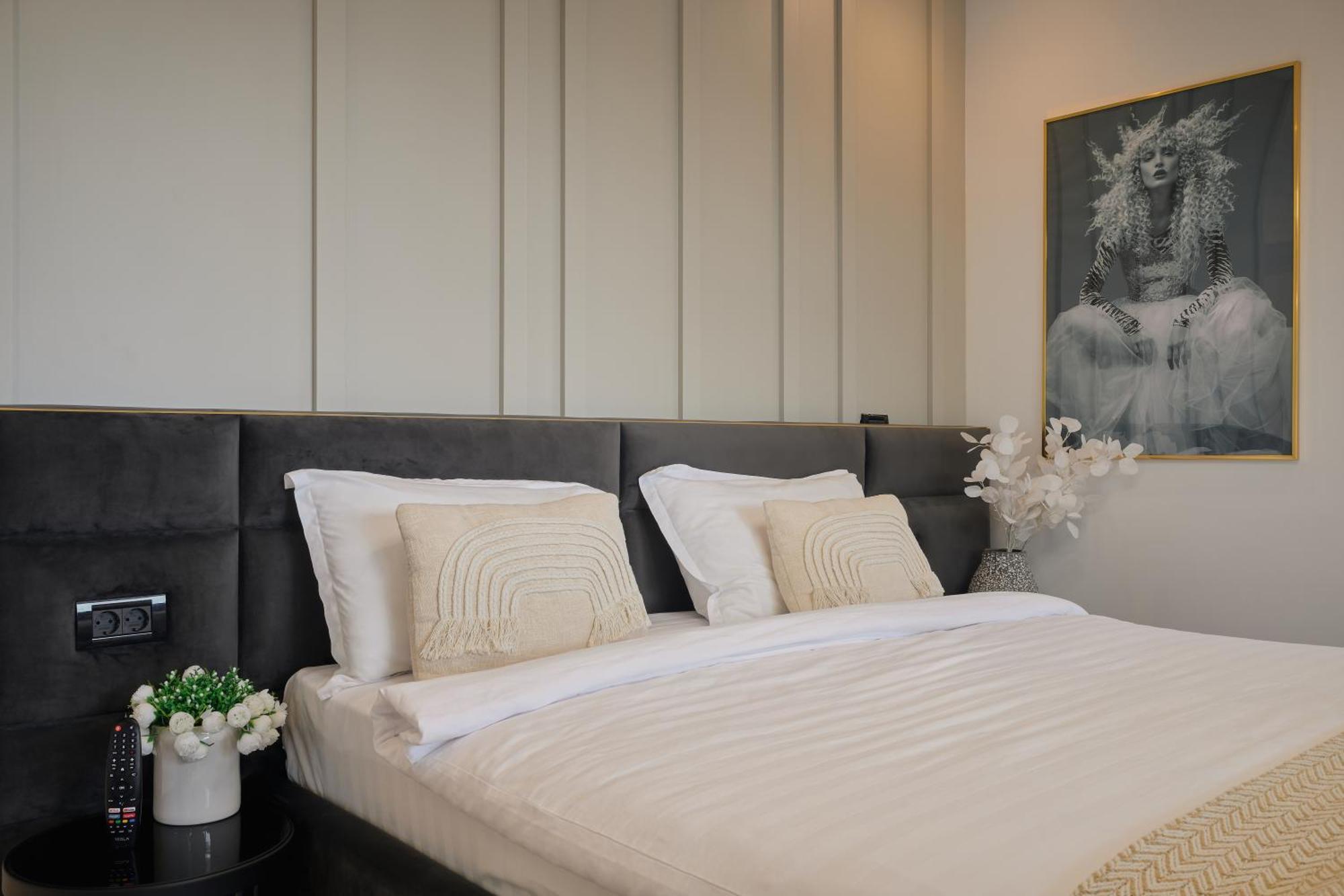 City View - Luxury Apartment A - Old City - Victoriei Бухарест Экстерьер фото